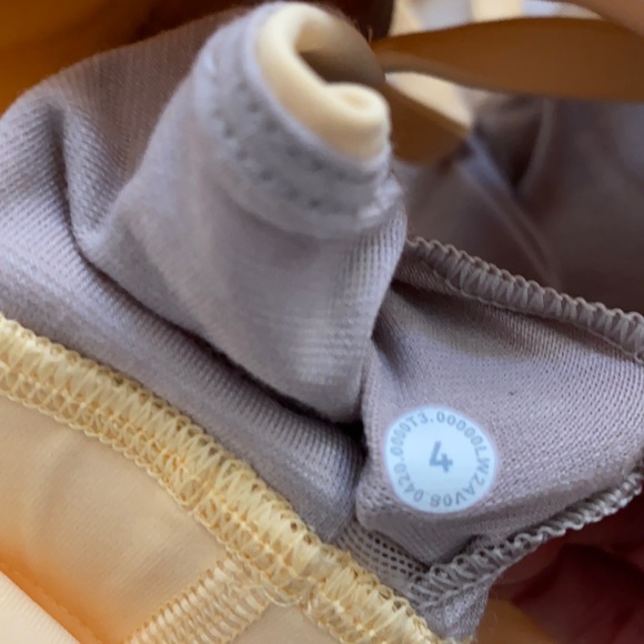 LULULEMON Energy Bra - Picture 3 of 3